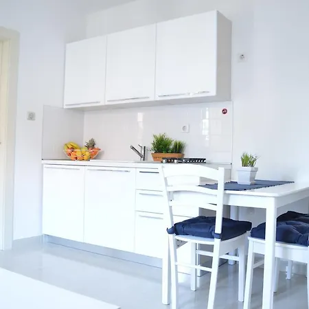 Apartments Villa Alba Porec Exterior photo