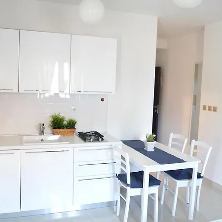 Apartments Villa Alba Porec Exterior photo