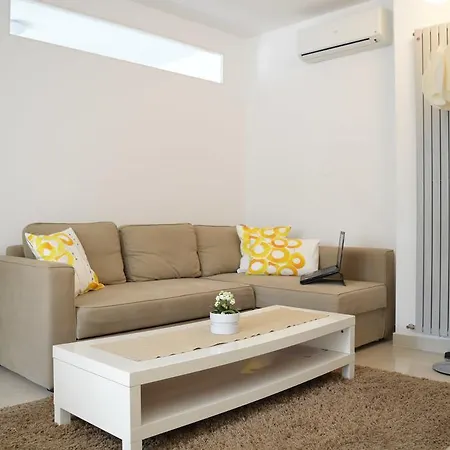 Apartments Villa Alba Porec Exterior photo
