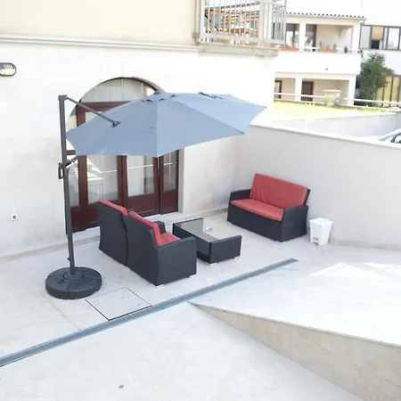 Apartments Villa Alba Porec Exterior photo